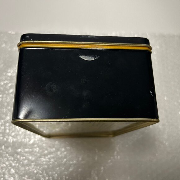 Eaton's Metal Tin - Picture 5 of 7